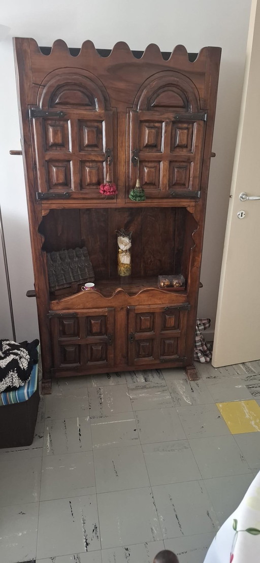 4-door sideboard