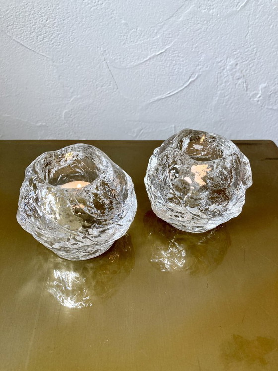 Image 1 of Paire de bougeoirs « Snowball » – Ann Wolff pour Kosta Boda, Suède (1973)