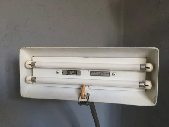 Lampada da scrivania Helo Neuburg, metallo laccato grigio chiaro, Germania, anni '60, Lampade da tavolo, 1960 (foto 6 di 8)