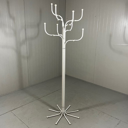 Porte-manteau Tree de Fritz Hansen par Sidse Werner