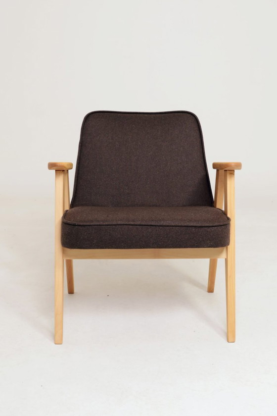 Image 1 of Poltrona scandinava in lana naturale color cioccolato, design di Chierowski.