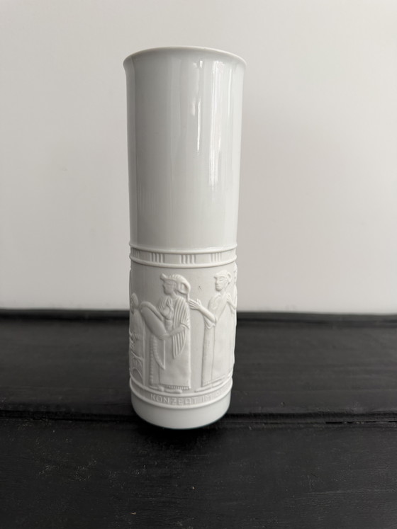Special KPM Bavaria porcelain vase – “Konzert Im Alten Ägypten” – relief (model 1092/21) (photo 9 of 10)
