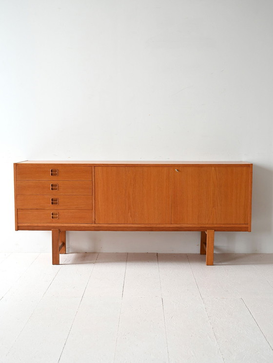Image 1 of Buffet scandinave en chêne vintage avec tiroirs et portes
