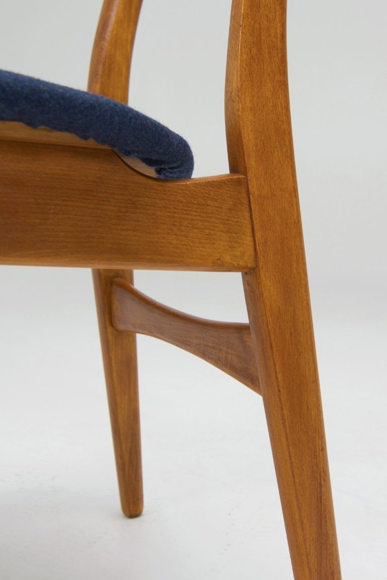 Image 1 of A Set Of 4 'Ch30' Dining Chairs Hans J. Wegner