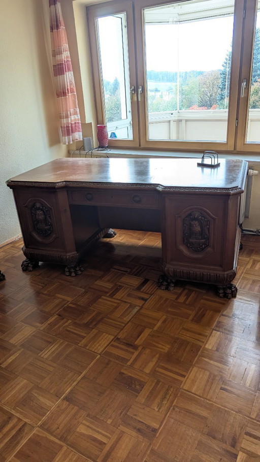 Gentleman's study, 1920s