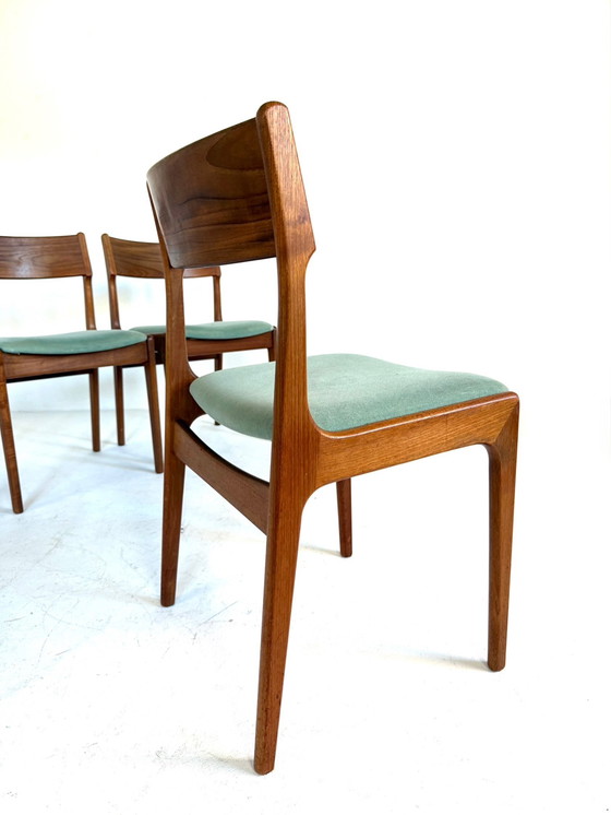 Image 1 of 6 chaises de salle à manger vintage, Korup Stolefabrik '70