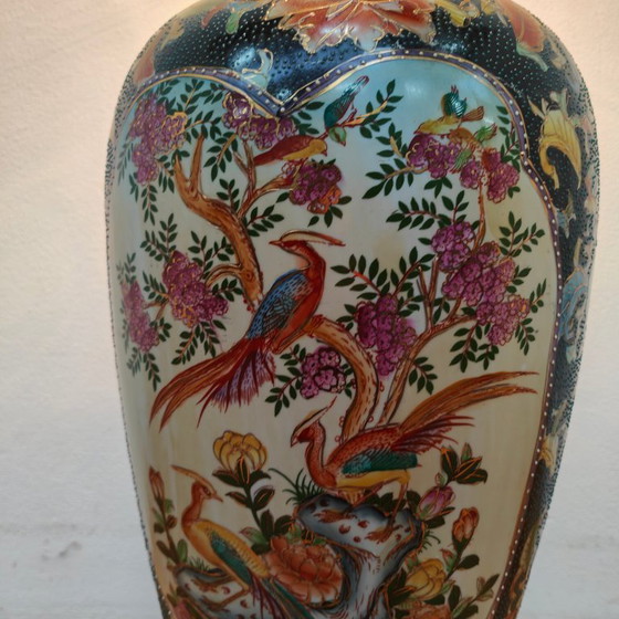 Image 1 of Antique vase lamp, Chinese table lamp, porcelain bedside lamp