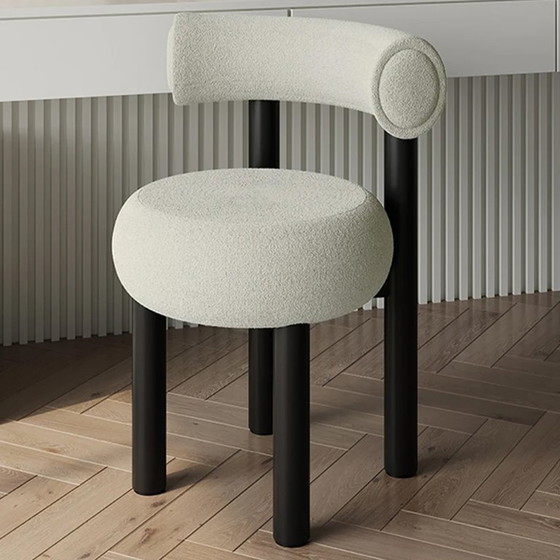 Pierres Gray Boucle Stoel – Vloerkleden en tapijten, Metal, Textile (photo 2 of 5)