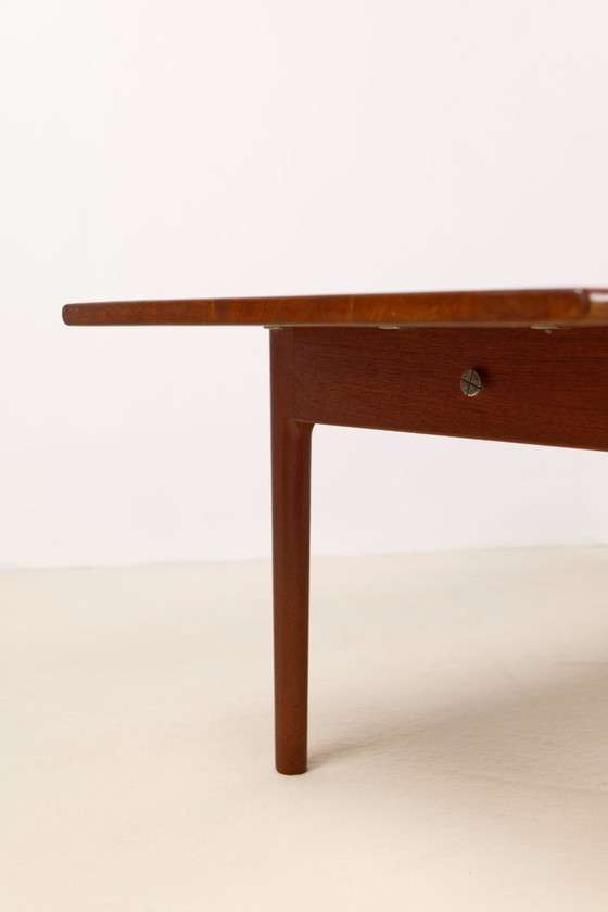 Image 1 of Table basse Hans Wegner AT-15 en teck massif et chêne pour Andreas Tuck