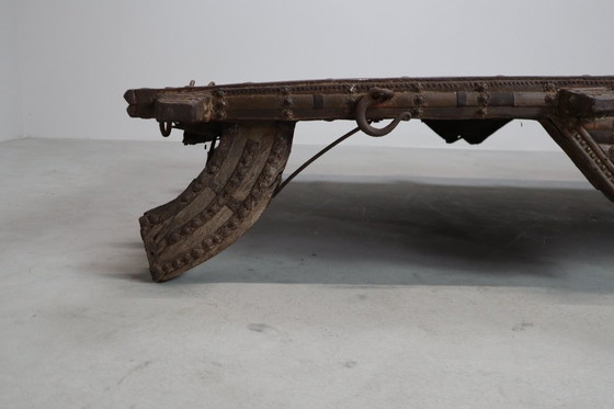 Image 1 of Antico tavolo indiano a carretto con ottone e ferro - c.1800, oggetto Wabi-Sabi