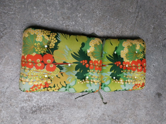 2 x Vintage Cushions – Pillows, Textile (photo 4 of 6)