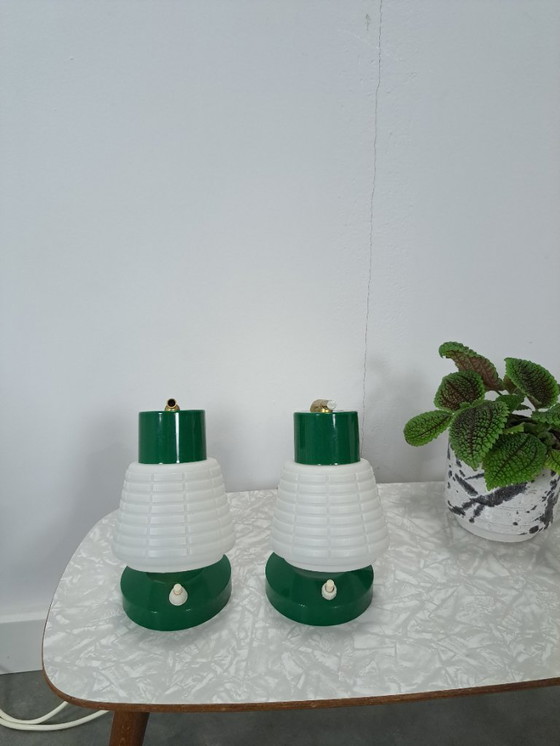 Image 1 of Mid Century set of 2 groene kunststof lamp, nachtlamp, tafellamp
