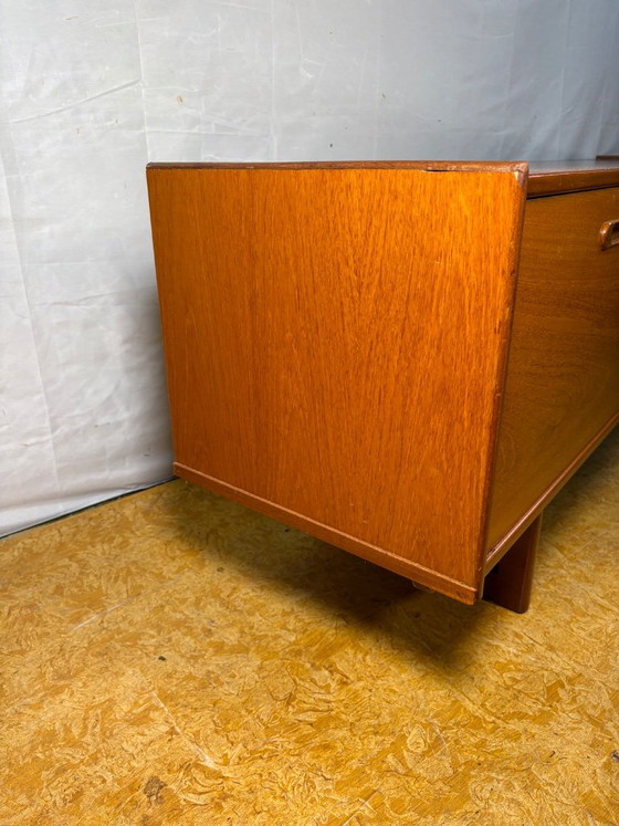 Credenza vintage in teak Portwood | Anni '60, design di metà secolo | Design di ispirazione danese e (photo 9 of 10)