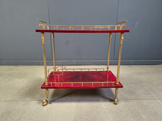 Image 1 of Rare chariot de service italien en cuir de chèvre laqué et parchemin, signé Aldo Tura, années 1960