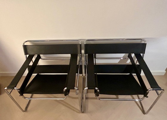Image 1 of 2x Knoll Wassily sillones de cuero negro de Marcel Breuer