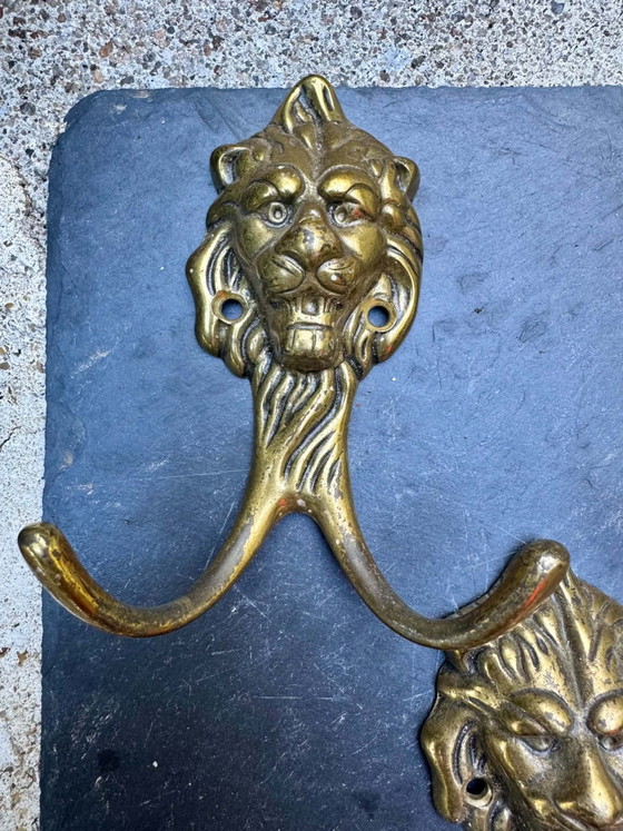 Set mit 5 Kleiderständern – patères lion, Brass (photo 5 of 5)