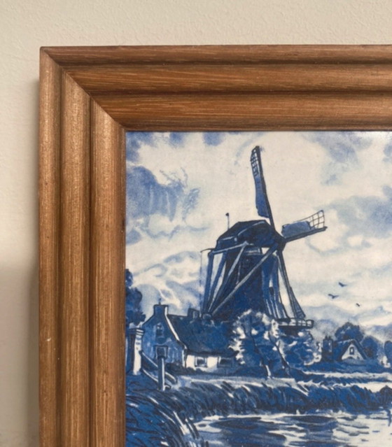 Image 1 of Vintage Delft Blue atmospheric tile with windmill print, framed, size 14x14 cm, blue and white