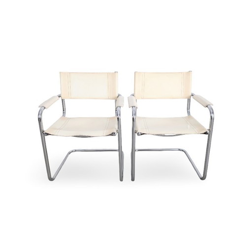 Set di 2 sedie a sbalzo in stile Bauhaus, simili a quelle di Mart Stam e Marcel Breuer.