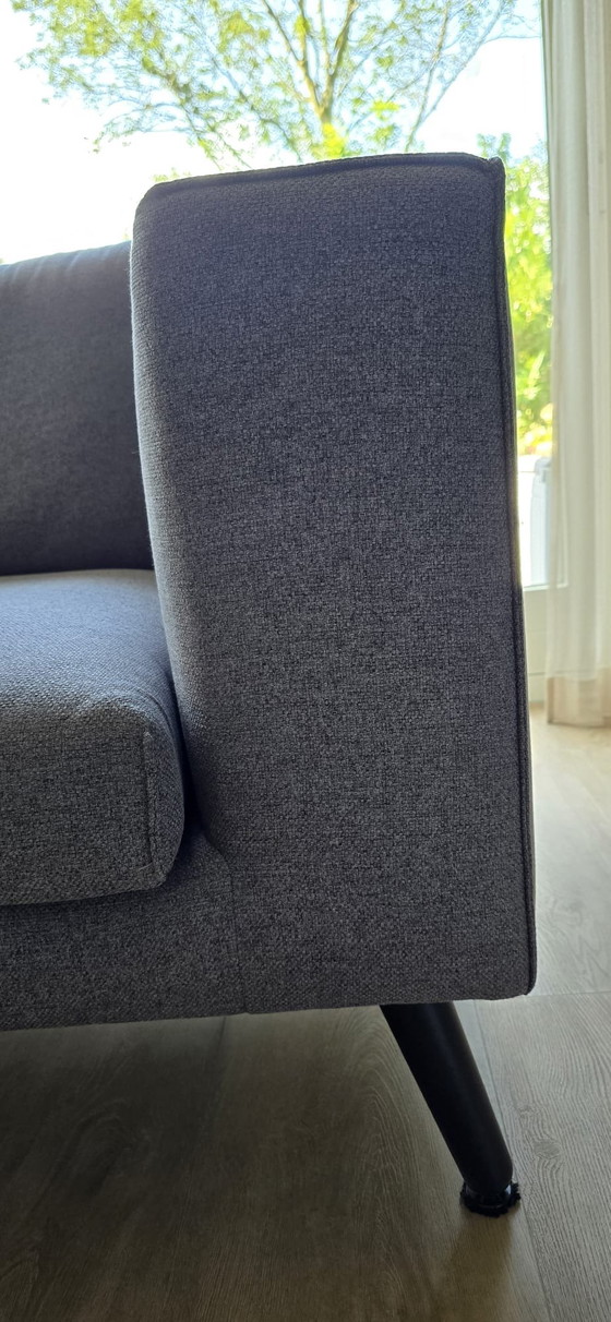 Image 1 of Divano moderno a 3 posti Zizeau grigio (Nika grigio 65)