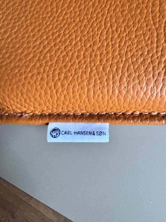 Image 1 of Wishbone Carl Hansen 6 piezas color Cebada