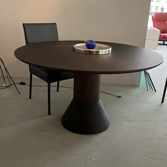 Image 1 of Arco Balance dining table - Ø130