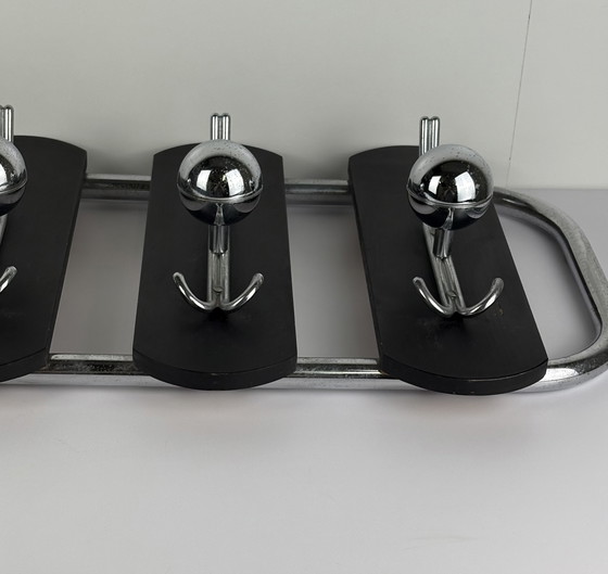 Image 1 of Appendiabiti da parete vintage anni Settanta in legno cromato e sfere argentate