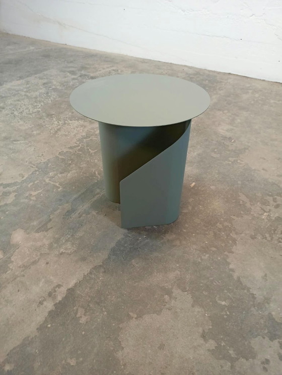Tavolino Sentrum di Schmahl+Schnippering per Woud, Tavolini, Metallo, Verde (foto 5 di 14)