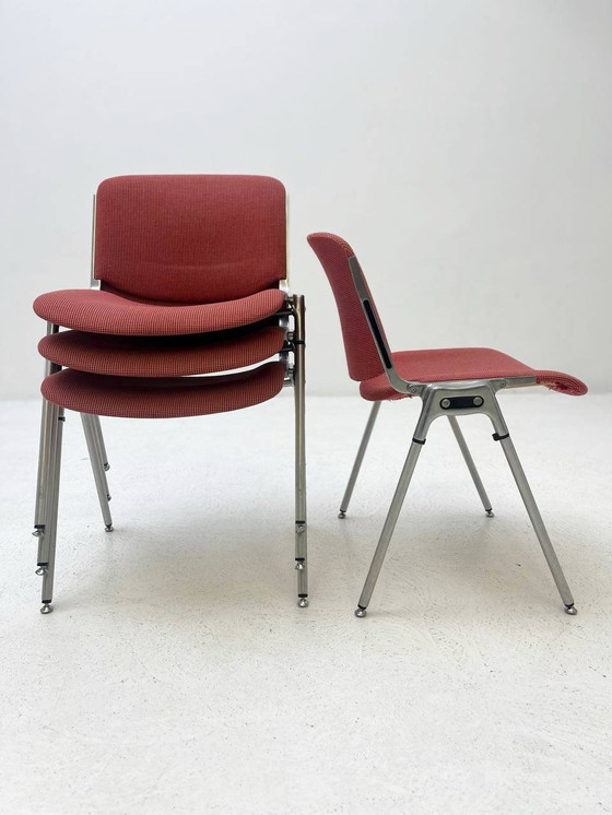 Image 1 of Knoll X Castelli Hybride stapelstoelen met patroon