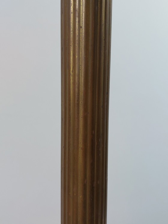 Image 1 of Schön patinierter Säulendekor Kerzenständer aus Messing 1930er Jahre