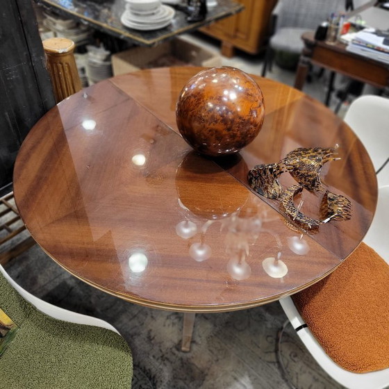 Image 1 of Mesa de comedor, siguiendo Rafael García Nicolau, madera de roble tallada, Mid-century, 70’s – España