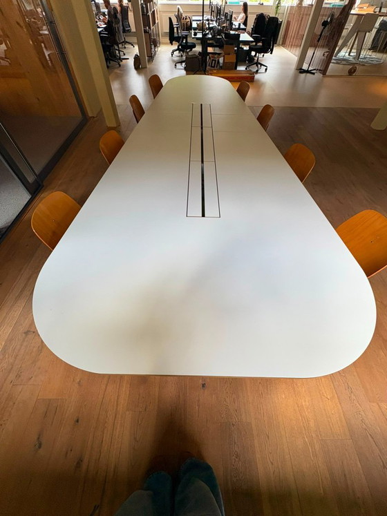 Large Oval White Conference Table with Cable Tray – Dining tables, Wood, lamine (photo 3 of 5)