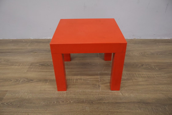 Image 1 of Vintage Kunststof Lak Tafeltje