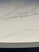 Leolux Toveri Dining table ceramic