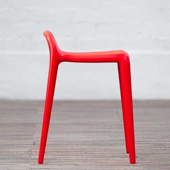 Image 1 of Magis Yuyu Hocker