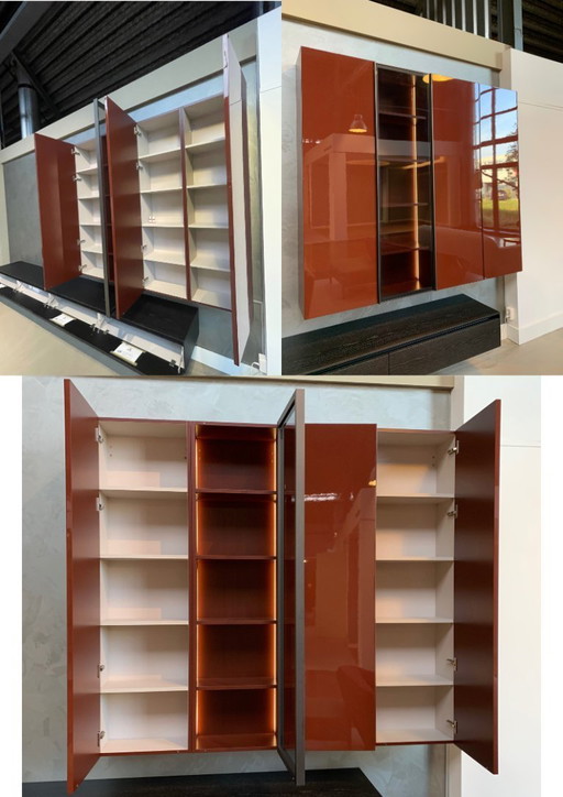 Vetrina da parete Gola LED