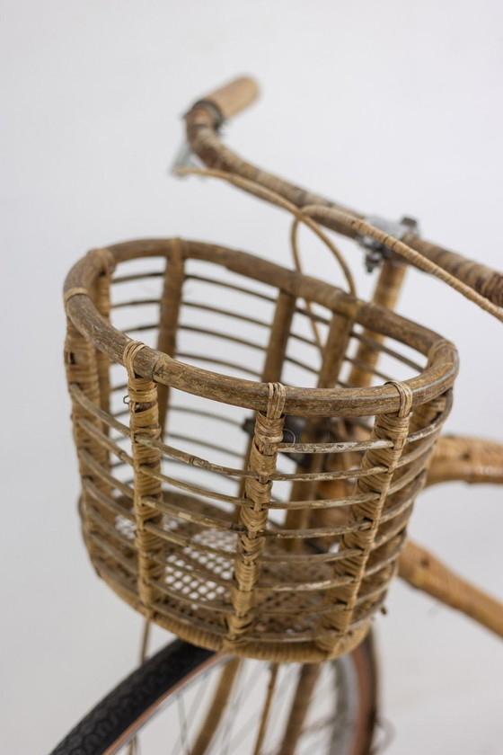 Image 1 of Bicicletta in bambù e rattan. Realizzata a mano negli anni '70.