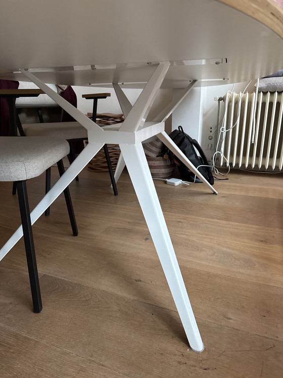 Image 1 of Ovale eettafel model de Zwaan van Seuren ( nieuw blad) 