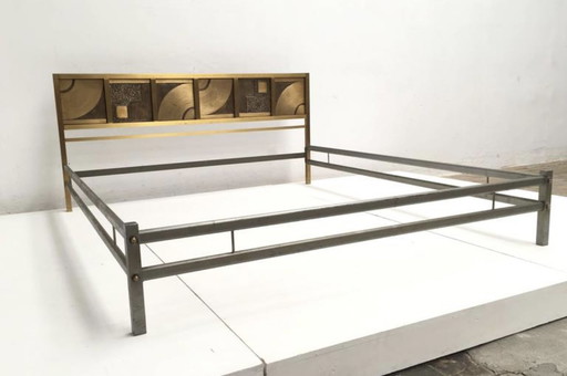 Luciano Frigerio Bett aus Bronze und Messing