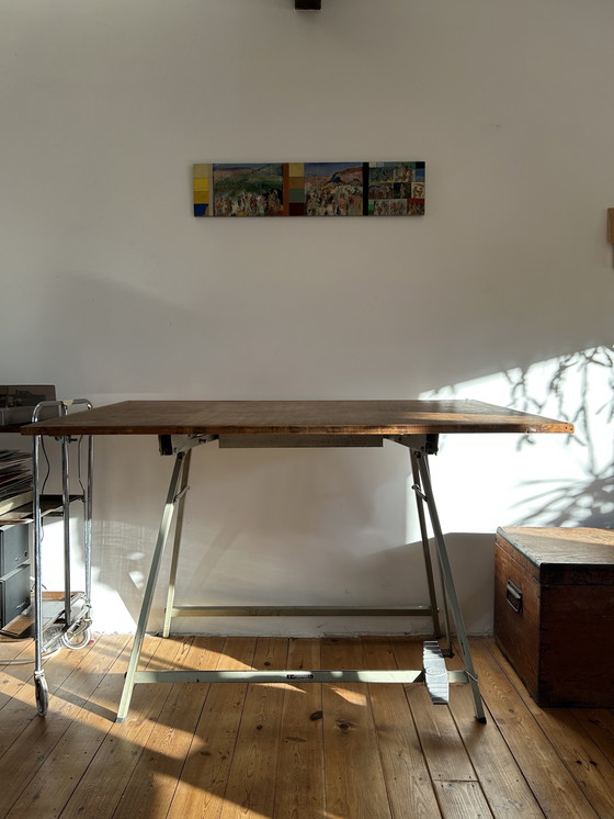 Image 1 of Mesa de dibujo industrial o de arquitecto holandesa (silla incluida)