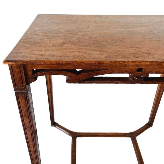 Image 1 of Mesa auxiliar antigua Art Nouveau de madera curvada, década de 1890