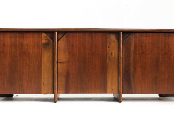 Image 1 of Vintage Italiaans notenhouten dressoir van Ammannati en Vitelli voor Catalano