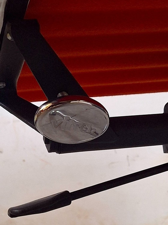Image 1 of Vitra EA 119 in hautfarbenem Orange auf Rollen