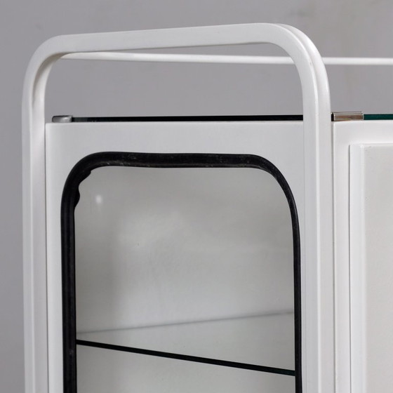 Image 1 of Armoire d'hôpital vintage, années 1970