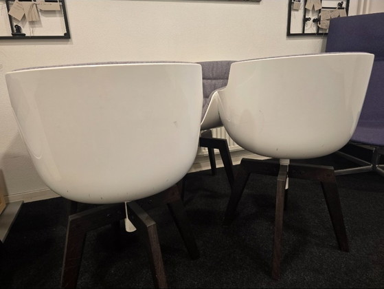Image 1 of 5 fantastiche sedie di design sottili in MDF Italia Flow