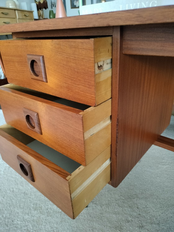 Image 1 of Scrivania vintage in teak, stile metà secolo