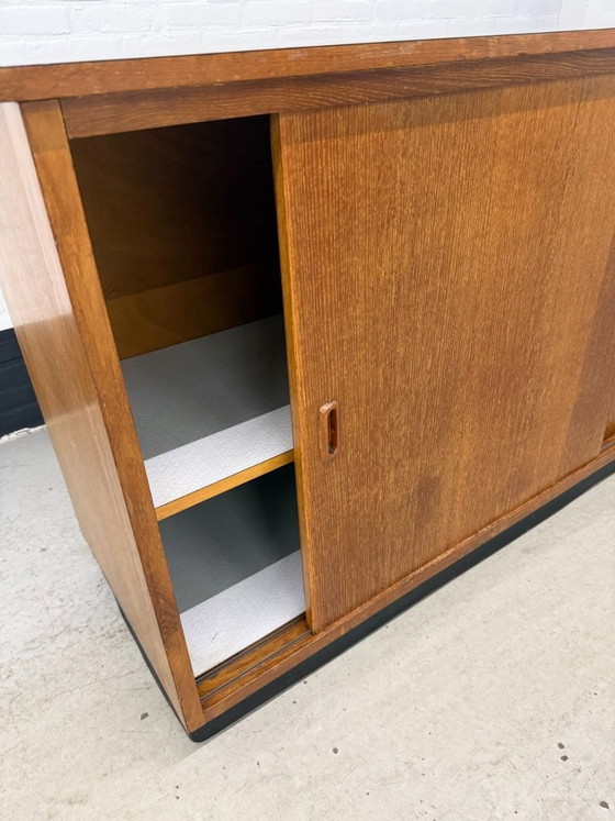 Armadio scolastico vintage in teak con ante scorrevoli – Credenze, Wood (photo 15 of 22)
