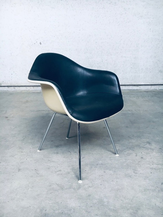 Image 1 of Poltrona DAX in pelle nera di metà secolo di Charles e Ray Eames per Herman Miller, anni '60