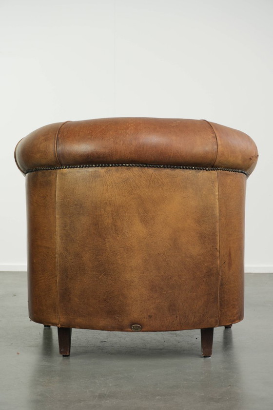 Geleefde schapenleren clubfauteuil met een mooi vintage patina en een comfortabele zit – Leather (photo 4 of 13)