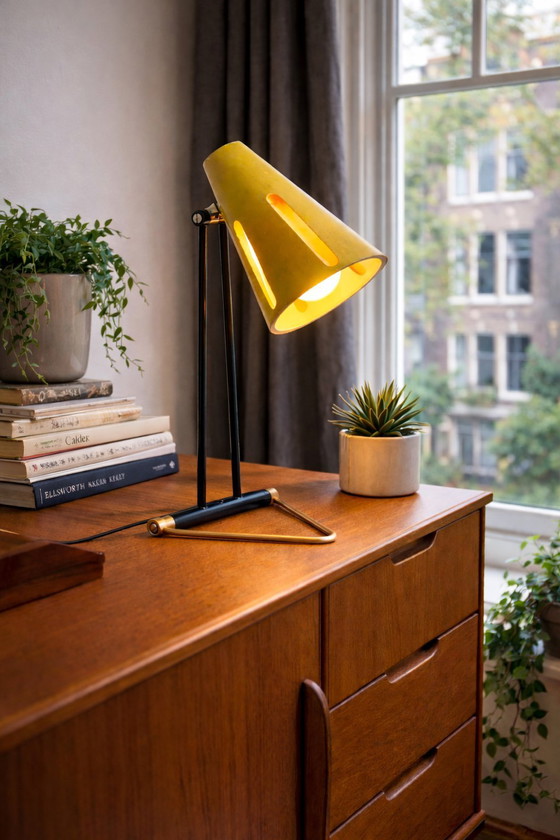 Image 1 of Lámpara solar Hala amarilla rara, modelo 1, de H. Busquet