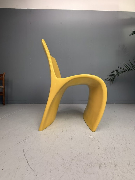 Image 1 of Chaise sculpturale en fibre de verre moulée, Europe, années 1970